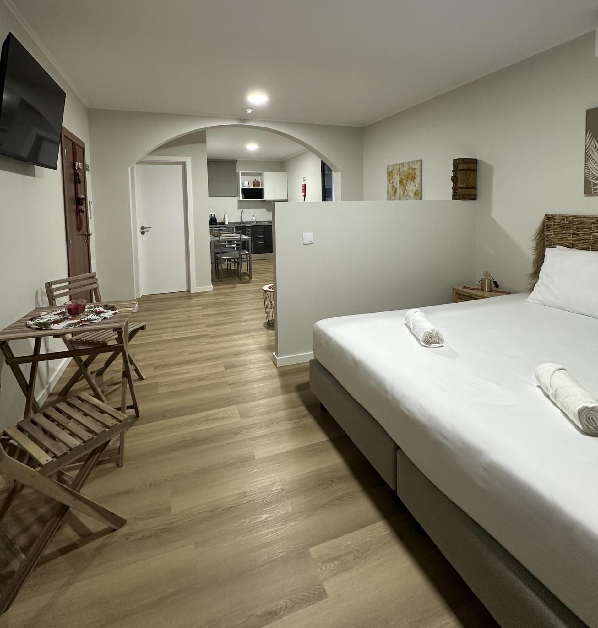 Oasis Suites - Funchal Buitenkant foto